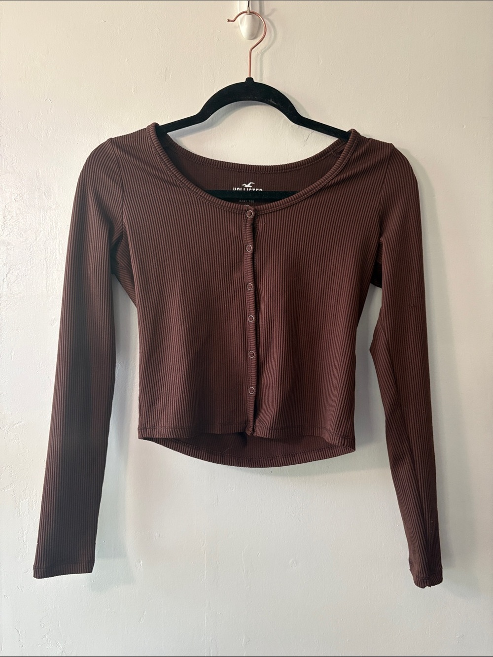 Hollister Baby Tee Front Long Sleeve Crop Top - Brown